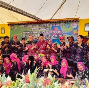 #Repost @distannak_mura  Kabupaten Musi Rawas yang berhasil meraih Juara 1 pada Event Festival Buah 